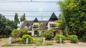 Garden Villa Near Maya Nimman